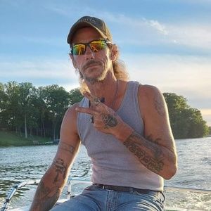 Meet your Posher, Vernon